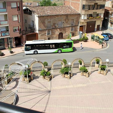 Atico En El Centro Con Amplia Terraza Apartment Entrena Luaran gambar